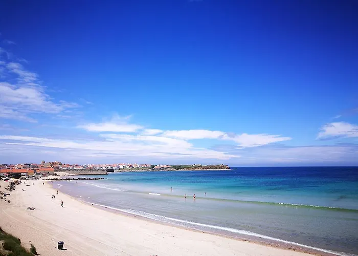 Peniche's Blue & White * Peniche