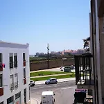 Peniche's Blue & White Apartamento *