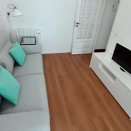 Peniche's Blue & White Apartment