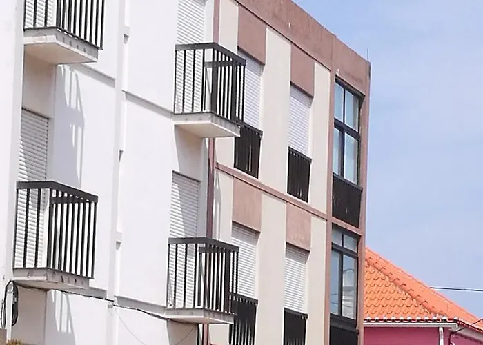 Daire Peniche's Blue & White